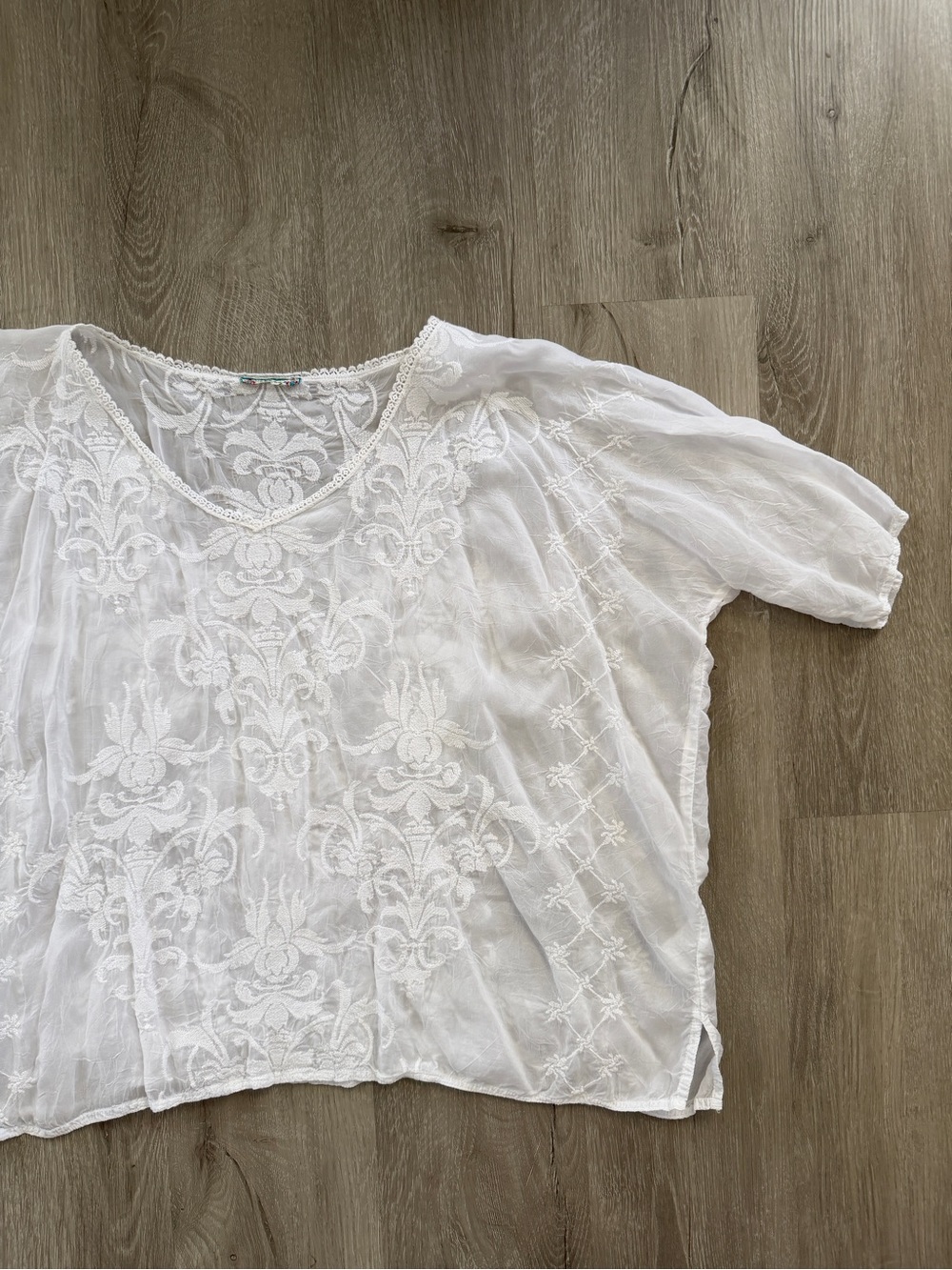 Johnny Was White Sheer Embroidered Peasant Floral Short Sleeve Blouse Small